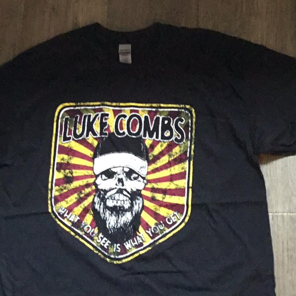 Luke Combs concert tshirt